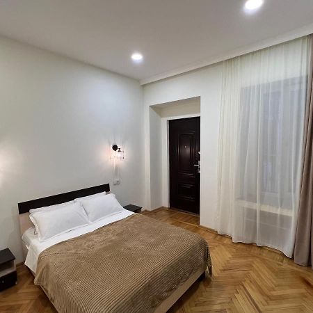 Cosy Apartment In Tbilisi Centre Esterno foto